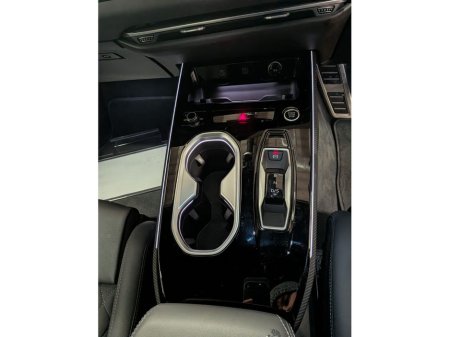 2025 Audi A6 E-HYBRID QUATTRO LAUNCH EDITION €79,888 thumbnail