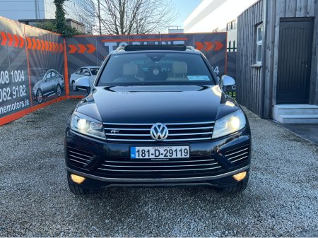 2018 Volkswagen Touareg - thumbnail 3