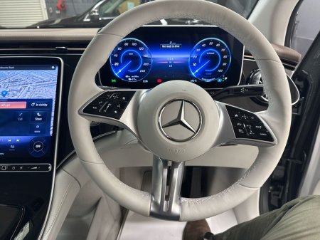 2025 Mercedes-Benz EQE - thumbnail 16