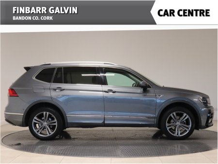 2020 Volkswagen Tiguan Allspace 2.0 TDI 150HP R-Line DSG 7S €38,950 thumbnail