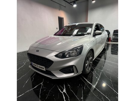 2020 Ford Focus - thumbnail 5