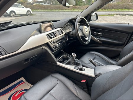 2015 BMW 3 Series - thumbnail 9