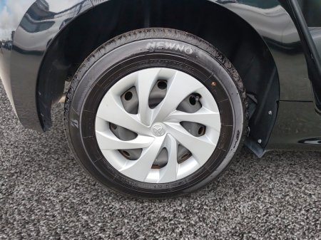 2021 Toyota Yaris - thumbnail 17