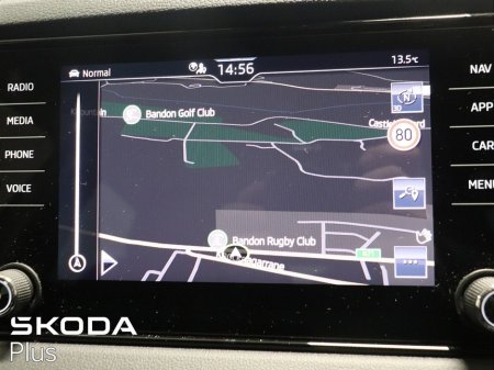 2025 Skoda Karoq SELECTION 2.0TDI 115HP €39,950 thumbnail