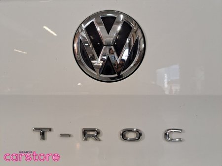 2018 Volkswagen T-Roc 1.0 TSI 115bhp Design €19,890 thumbnail
