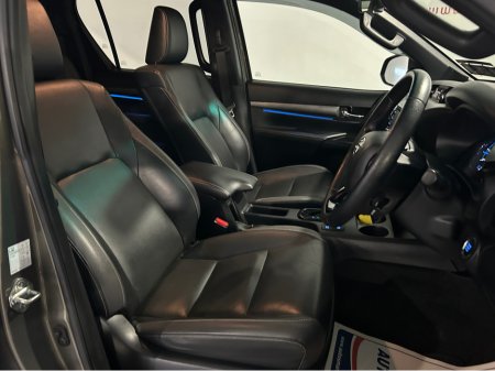 2021 Toyota Hilux - thumbnail 29