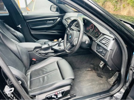 2019 BMW 3 Series 320 D // M-SPORT // 2 KEYS €27,950 thumbnail