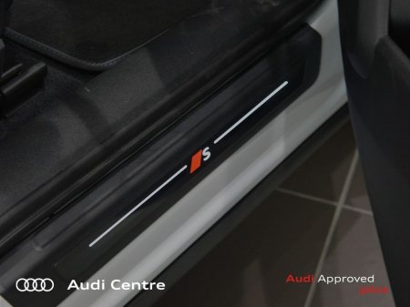 2026 Audi Q5 SUV S line e-hybrid quattro 220 kW S tronic €80,906 thumbnail