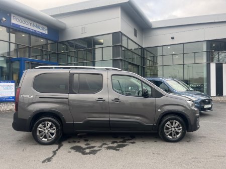 2022 Peugeot Rifter - thumbnail 6