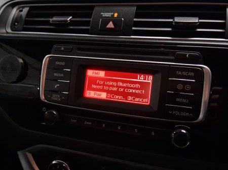 2016 Kia Rio - thumbnail 12