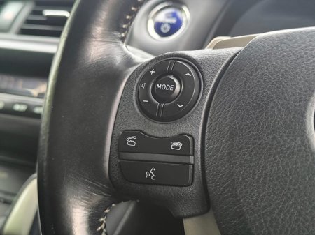 2017 Lexus CT 200 h - thumbnail 21