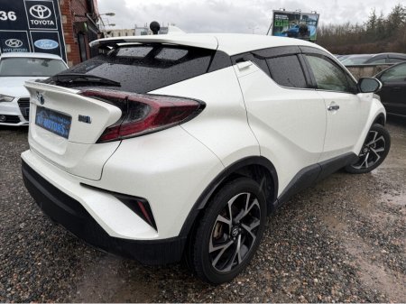 2018 Toyota C-HR 1.8 HYBRID G LED EDITION AUTO €18,450 thumbnail