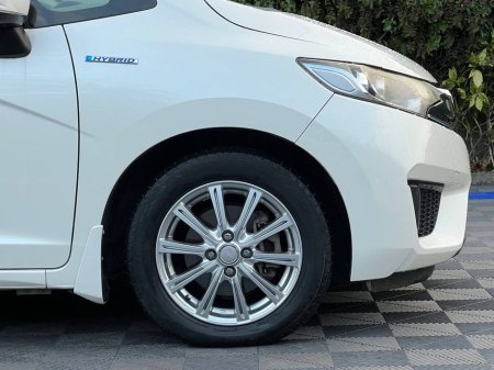 2016 Honda Fit L-PACKAGE 1.5 HYBRID // SERVICE HISTORY // HALF LEATHER SEATS // CRUISE CONTROL €10,900 thumbnail