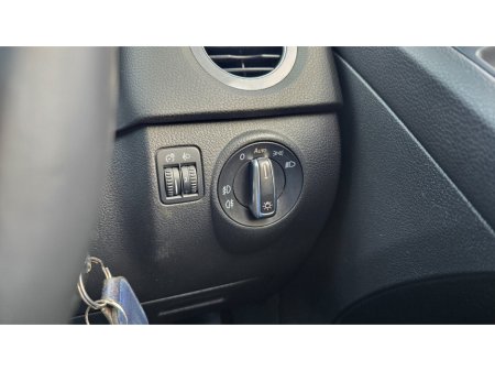 2016 Volkswagen Tiguan - thumbnail 21