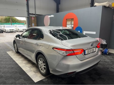 2020 Toyota Camry - thumbnail 4