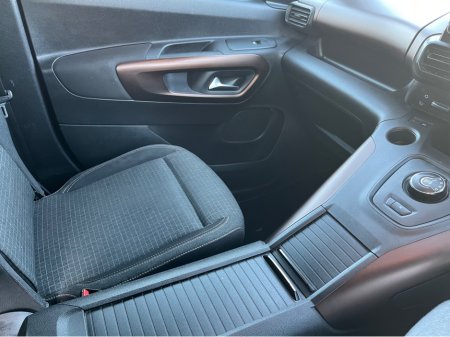 2020 Peugeot Rifter - thumbnail 28