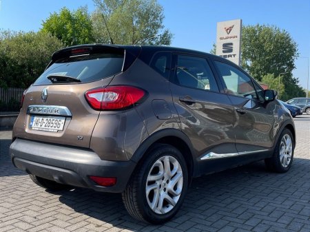 2014 Renault Captur dCi 90 S&S INTENSE €5,950 thumbnail