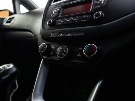 2015 Kia Ceed - thumbnail 16