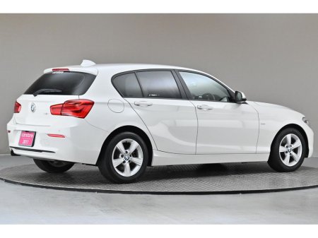 2017 BMW 1 Series - thumbnail 10