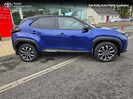 2022 Toyota Yaris Cross - thumbnail 3