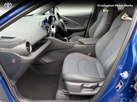 2026 Toyota C-HR - thumbnail 11