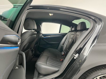 2023 BMW 5 Series - thumbnail 17