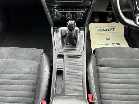 2016 Volkswagen Passat - thumbnail 22