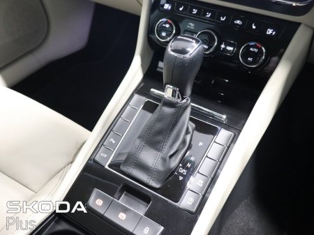 2023 Skoda Superb - thumbnail 17