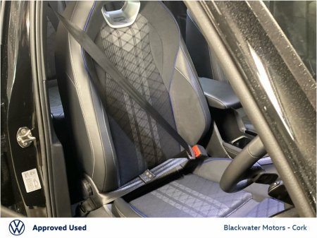 2025 Volkswagen Tiguan - thumbnail 8