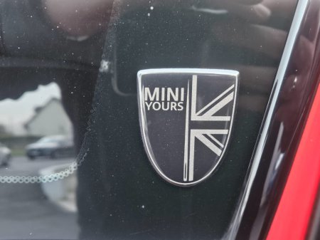 2021 MINI Hatch - view 4