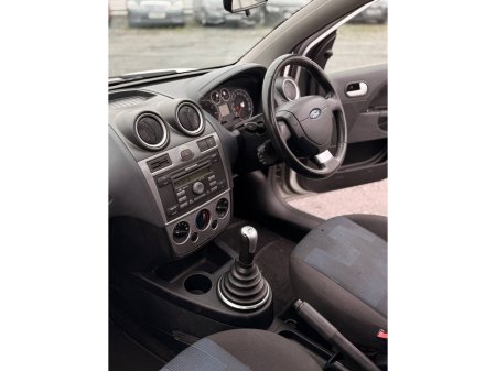 2007 Ford Fiesta - thumbnail 21