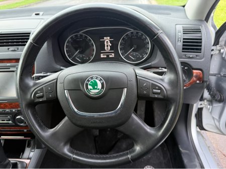 2010 Skoda Octavia ONE OWNER 55k MILES ELEGANCE €5,999 thumbnail