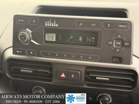 2020 Peugeot Partner - view 3