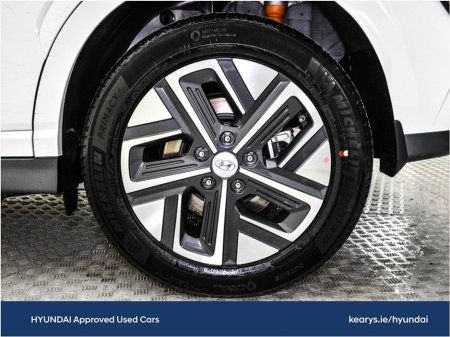 2023 Hyundai Kona EV Premium 64 kWh €23,777 thumbnail