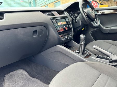 2016 Skoda Octavia - thumbnail 12