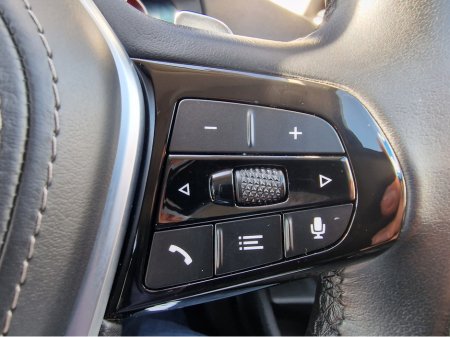 2022 BMW 5 Series - thumbnail 19