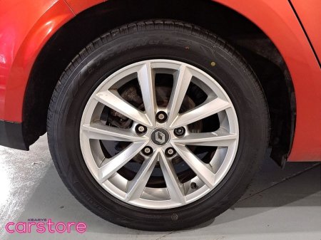 2017 Renault Megane - thumbnail 14