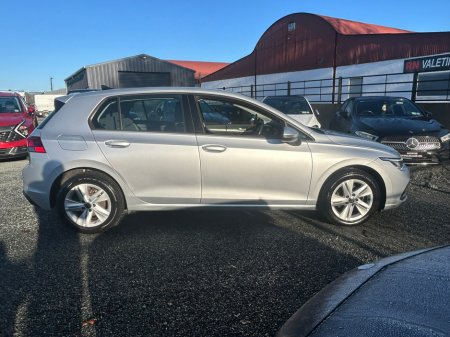 2023 Volkswagen Golf  €25,850 thumbnail