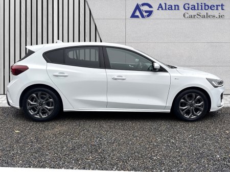 2023 Ford Focus ST-LINE 1.0T New Model €21,995