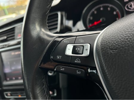 2015 Volkswagen Golf - thumbnail 16