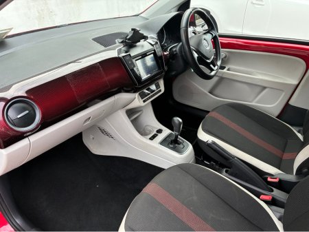 2018 Volkswagen up! - thumbnail 10