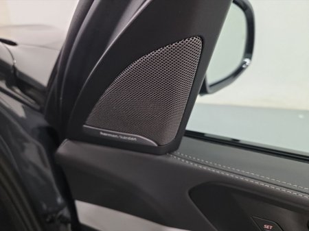 2026 BMW X5  thumbnail