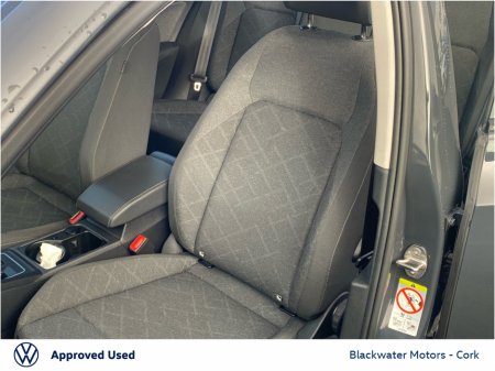 2024 Volkswagen Golf 1.5TSI 5DR LIFE HYBRID AUTOMATIC €31,995 thumbnail