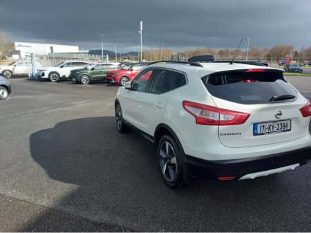 2017 Nissan Qashqai - thumbnail 6