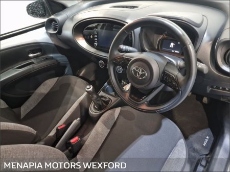 2023 Toyota Aygo X - thumbnail 6