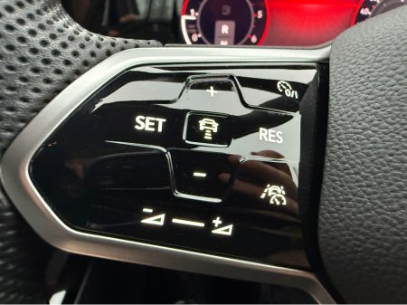 2022 Volkswagen Golf R-LINE 2.0TDI 150BHP AUTOMATIC €33,950 thumbnail