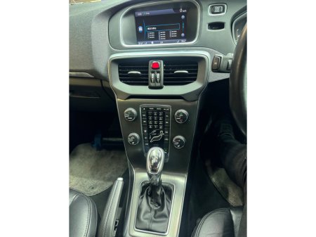 2013 Volvo V40 1.6 T4 180PS R-DESIGN POWERSHIFT DCT €10,950 thumbnail