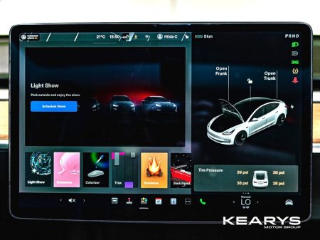 2021 Tesla Model 3 RWD €23,890 thumbnail