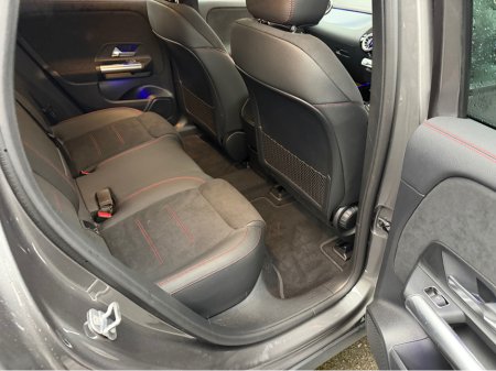 2025 Mercedes-Benz EQA 250 PLUS URBAN EDITION//GREAT SPEC//SIMI AND AA DEALER €44,950 thumbnail