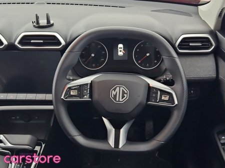 2025 MG ZS Essence HEV €30,880 thumbnail